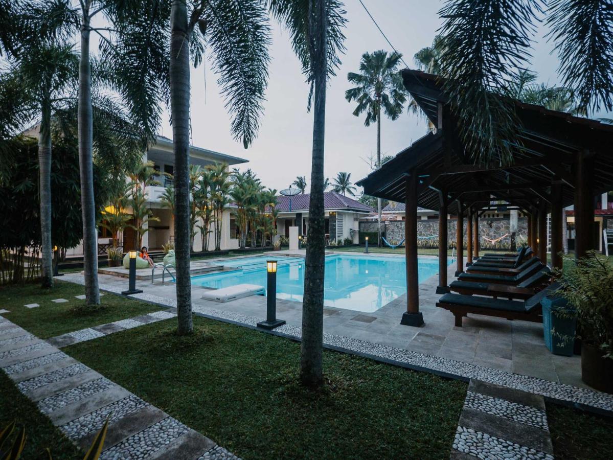 Sunrise Resort Batukaras Exteriér fotografie