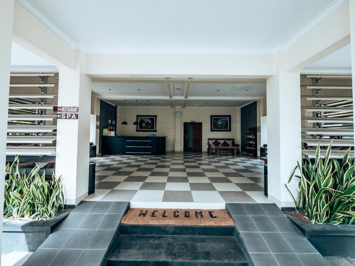 Sunrise Resort Batukaras Exteriér fotografie