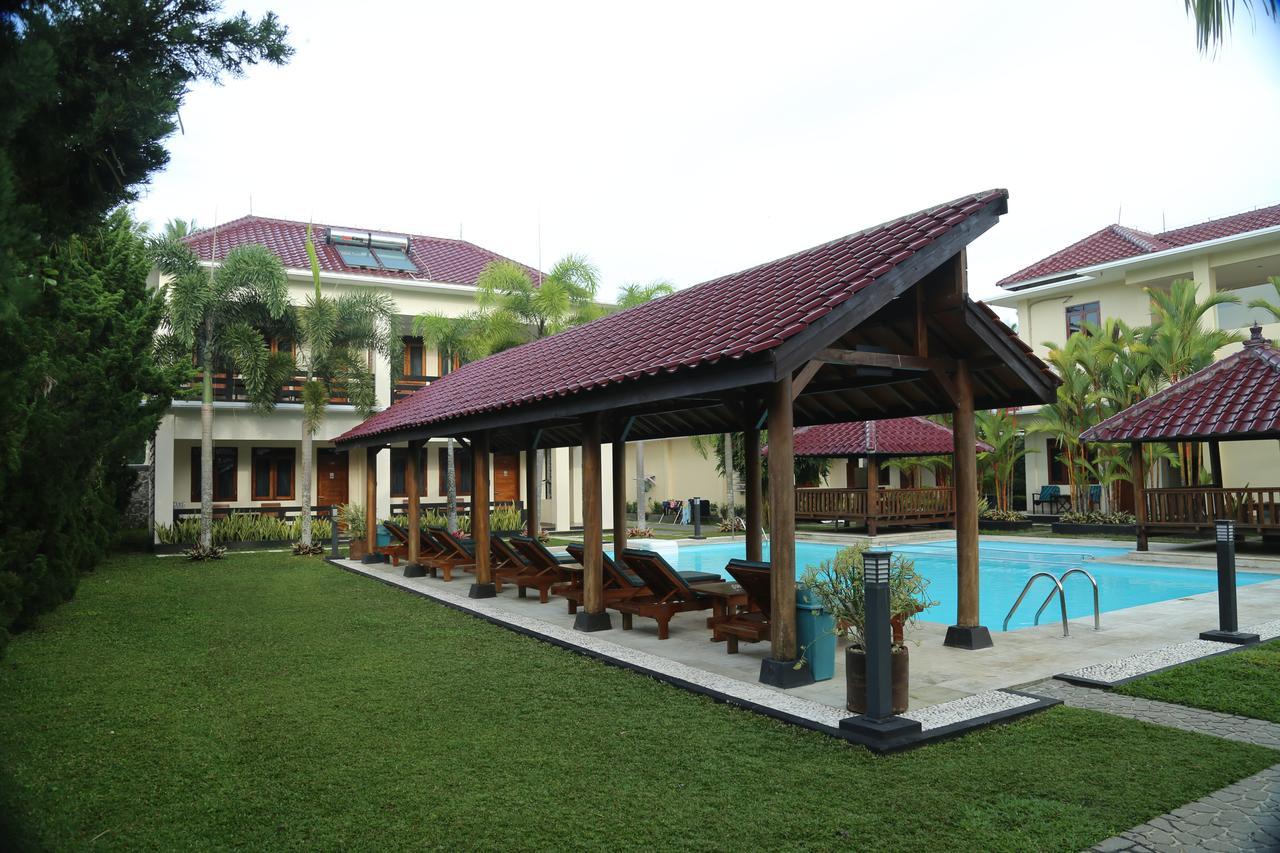 Sunrise Resort Batukaras Exteriér fotografie